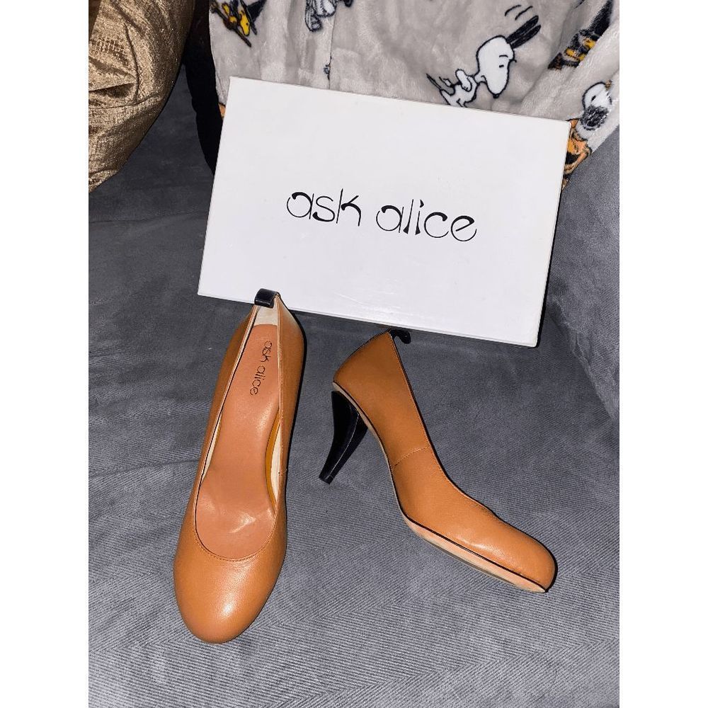 Ask Alice NIB Brown Tan Leather Pumps Heels, Size EU 36.5 / US 6, MSRP $240